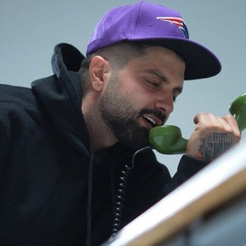 دانلود آهنگ میلاد بیلی بیزی دانلود آهنگ میلاد بیلی بیزی